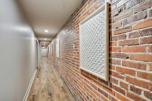 Interior - Bohemian Luxury-Downtown Jackson: Chic, industrial lofts in heart of the city! (Jackson)