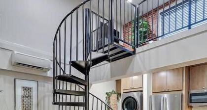 Bohemian Luxury-Downtown Jackson: Chic, industrial lofts in heart of the city!