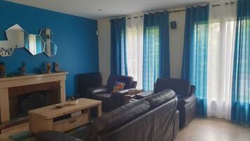 Smart-tv en een open haard