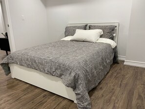 1 chambre, accès au Wi-Fi (inclus), literie fournie