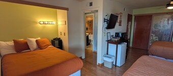 Hopi Room #2                                 .