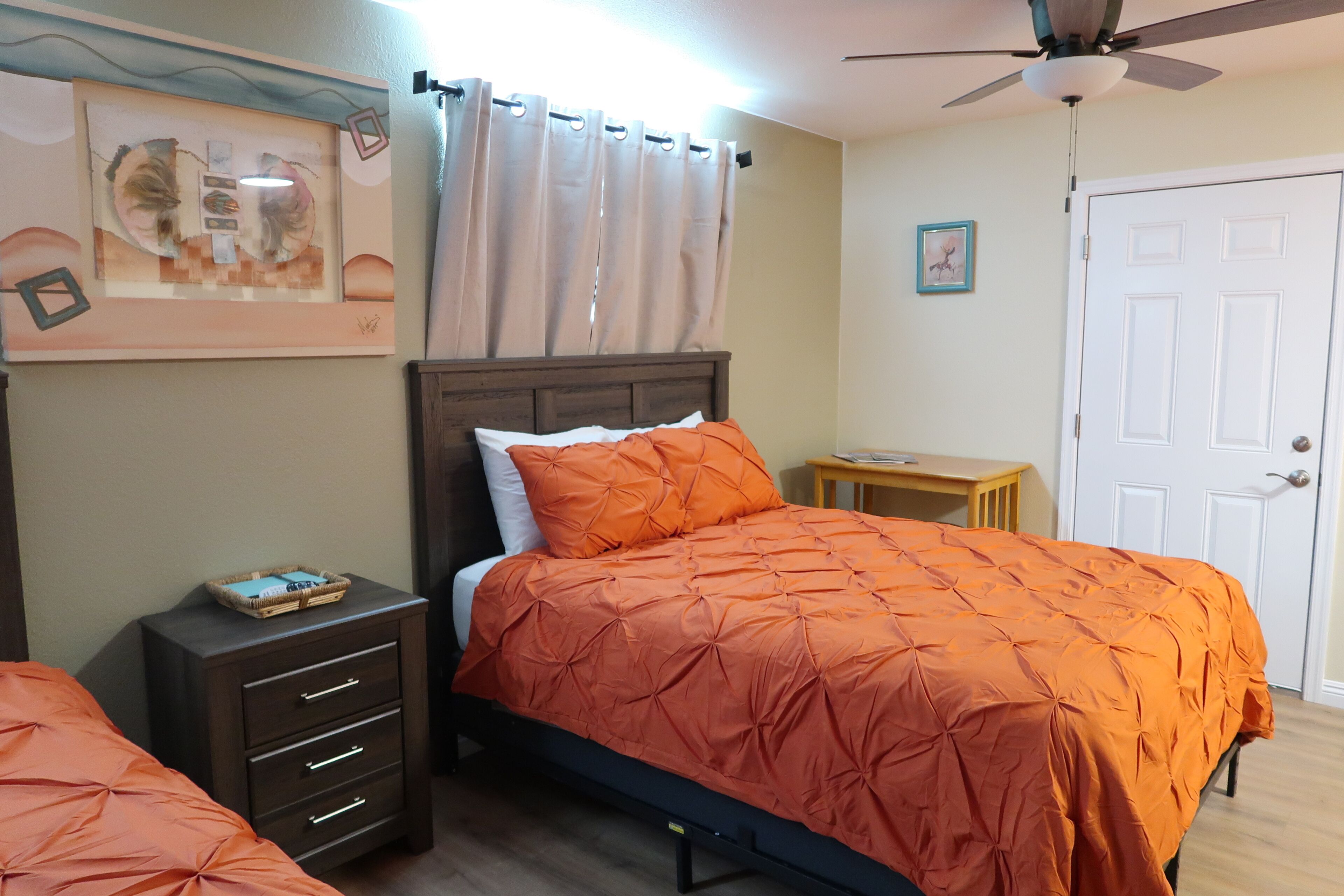 1 bedroom, travel crib, free WiFi