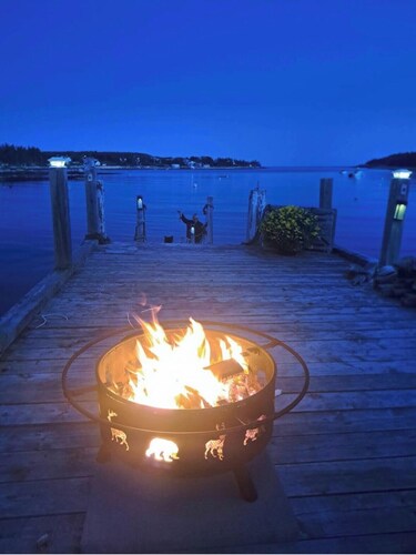 Perfect getaway with a stunning view of the ocean, close to Halifax,