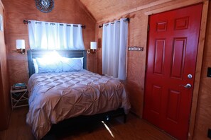 1 غرفة نوم وسرير سفر وواي فاي مجانًا وملاءات أسرّة