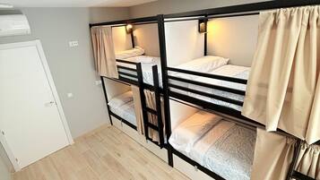 Dormitori compartit | Wifi gratuïta i roba de llit