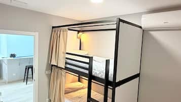 Habitación triple | Wifi gratis y ropa de cama
