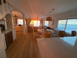 Dining - Sunset Beach Cottage North (Englewood)
