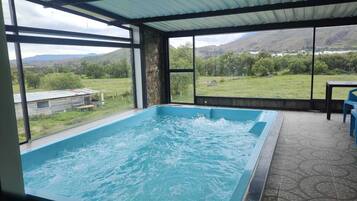 13 piscinas techadas