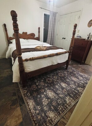 2 bedrooms, bed sheets
