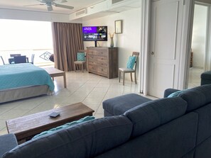 1 dormitorio, tabla de planchar con plancha, wifi y ropa de cama