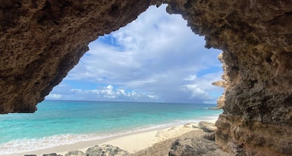 Beachfront Penthouse Best View Best location. Walk to best beaches and dining.