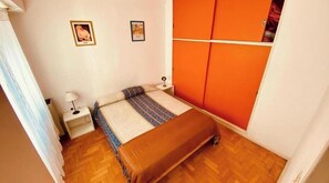 1 bedroom, WiFi, bed sheets