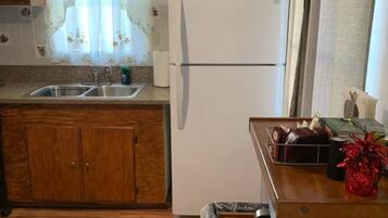 Micro-ondes, four, plaque de cuisson