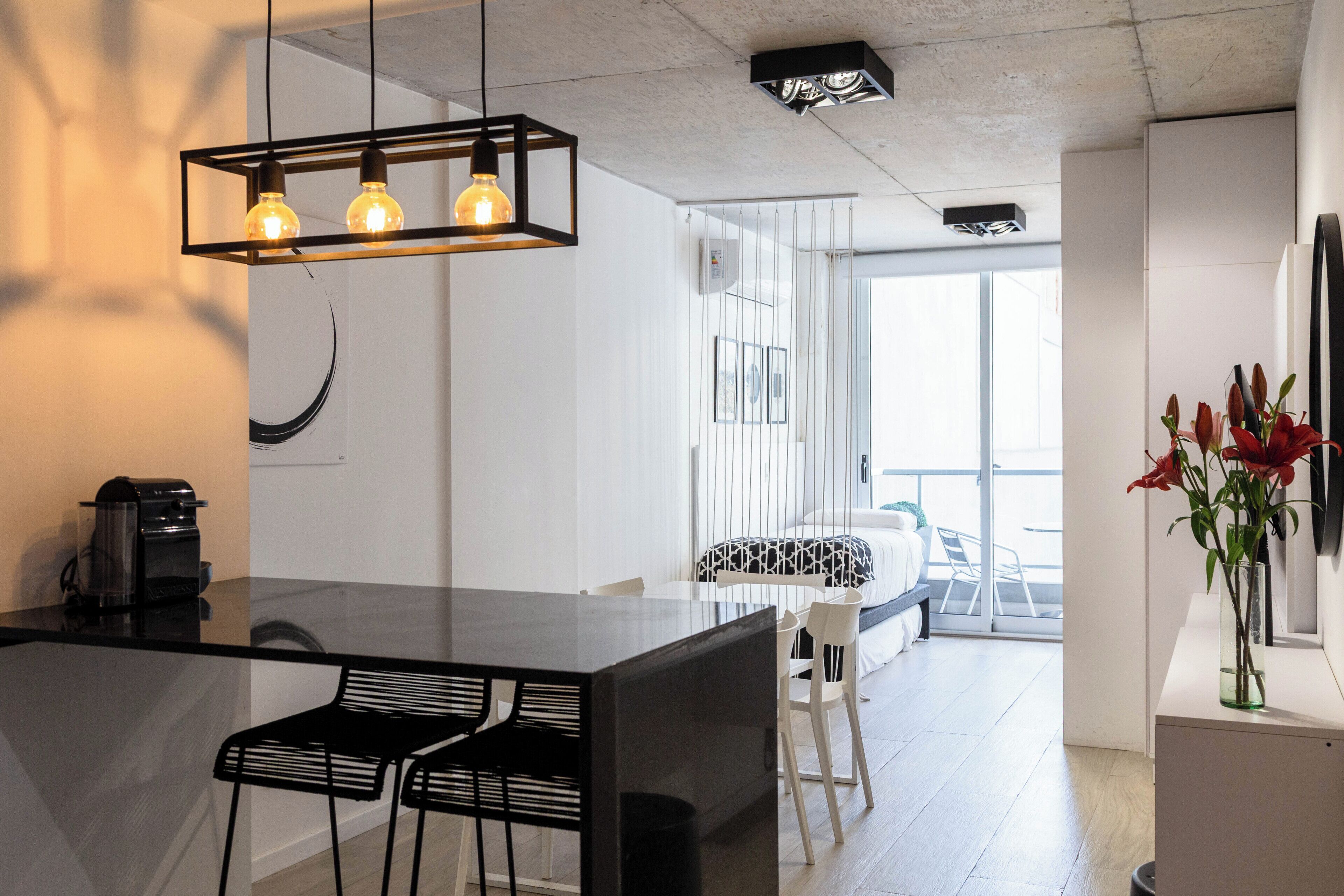 Apartment, 1 Bedroom, Balcony, City View | Dining room