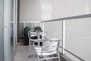Apartment, 1 Bedroom, Balcony, City View | Balcony
