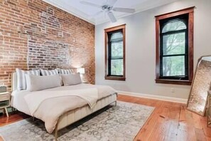 1 Schlafzimmer, Schreibtisch, Bügeleisen/Bügelbrett, kostenloses WLAN