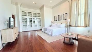 2 chambres, fer et planche à repasser, Wi-Fi gratuit, draps fournis