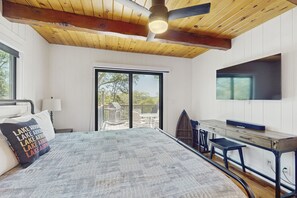 4 bedrooms, Internet, bed sheets