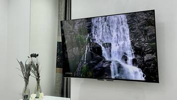 Blackout drapes, iron/ironing board, free WiFi, bed sheets