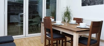 Come rain or shine, this is wonderful and welcoming three bedroom home.