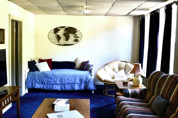 Huge living room with daybed