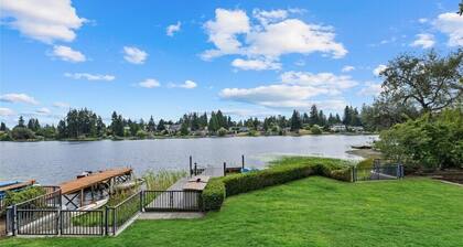 Spacious 6-bedroom Luxury House with Lake Access Lynnwood, Washington