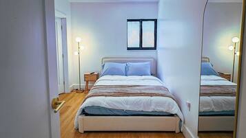 2 bedrooms, iron/ironing board, WiFi, bed sheets