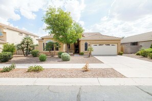 Exterior - Village House: Pool, Spa, Golf! (Queen Creek)