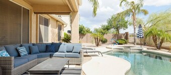 Village House: Desert Oasis! Pool & Spa