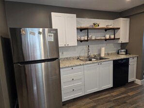 Oven, stovetop, dishwasher