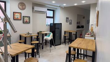 Gratis morgenmadsbuffet hver dag