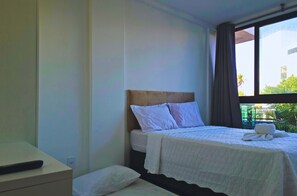 2 chambres, fer et planche à repasser, accès Internet, draps fournis