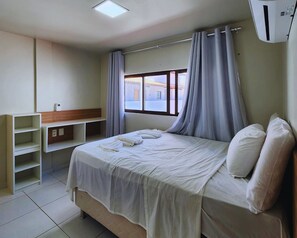 3 Schlafzimmer, Bügeleisen/Bügelbrett, Internetzugang, Bettwäsche