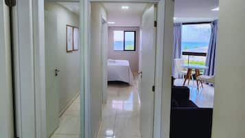 3 bedrooms, iron/ironing board, internet, bed sheets