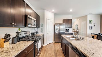 Microwave, oven, stovetop, dishwasher