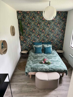 3 slaapkamers, reisbedje, gratis wifi, beddengoed