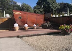 Property grounds - Boutique Coastal Cottage on the Wild Atlantic Way
(Galway)