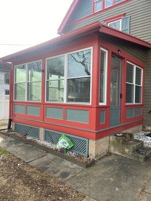 Exterior detail - Old Victorian Duplex (Milton)