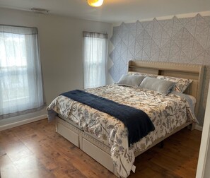 4 chambres, fer et planche à repasser, draps fournis