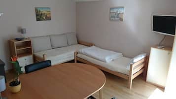 1 bedroom, iron/ironing board, WiFi, bed sheets