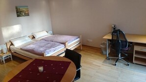 1 soverom, strykejern/-brett, wi-fi og sengetøy
