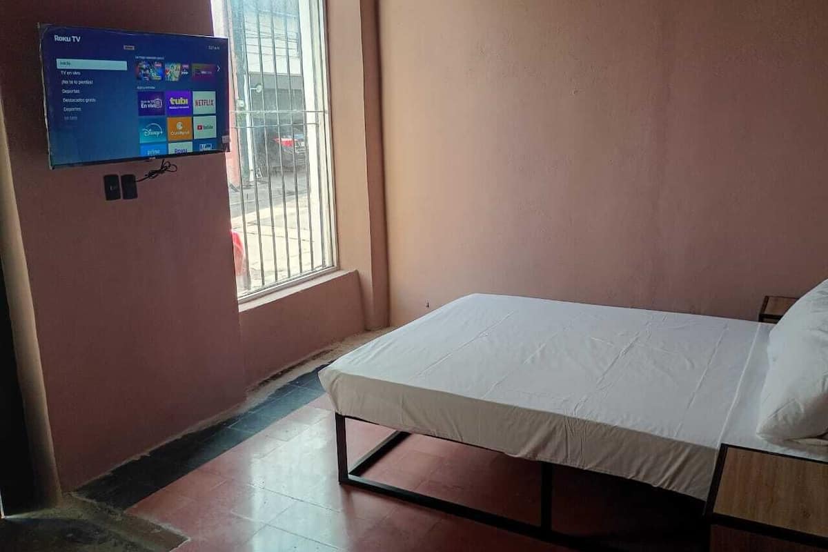 Habitación Deluxe doble, 1 cama de matrimonio | Wifi gratis