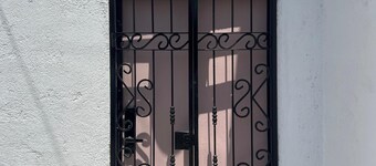 Adhoc Barrio Antiguo