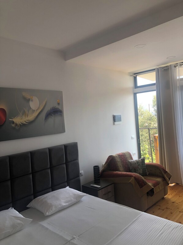 Standard Double or Twin Room, Balcony, Garden View