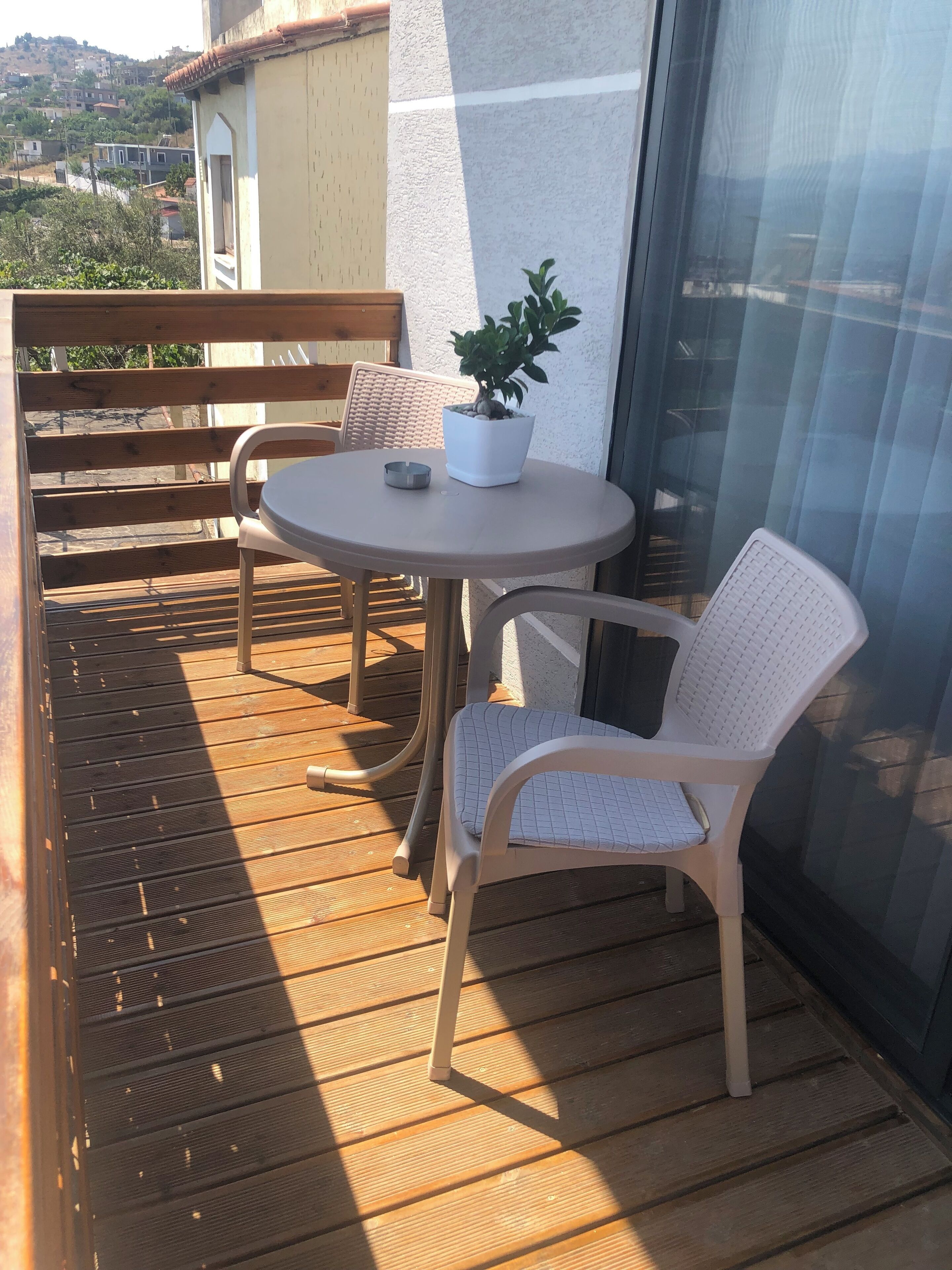 Chambre Standard Double ou avec lits jumeaux, balcon, vue jardin | Terrasse/Patio