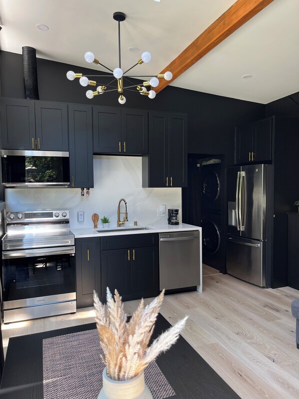 Microwave, oven, stovetop, dishwasher