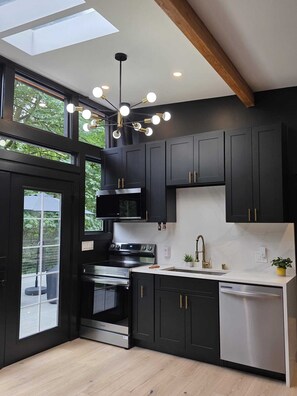 Microwave, oven, stovetop, dishwasher