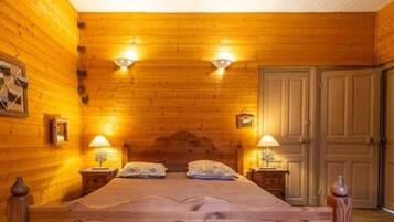 6 slaapkamers, een strijkplank/strijkijzer