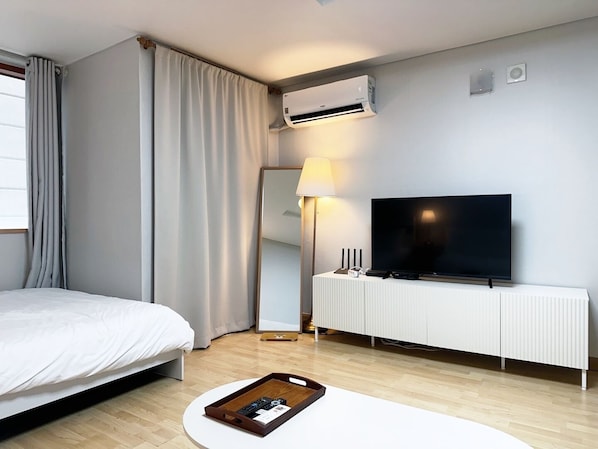 1 bedroom, iron/ironing board, free WiFi