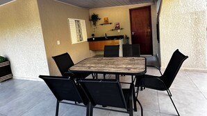 Unclassified image, 2 of 21, button - 2 bedroom house in Foz do Iguaçu, backyard and barbecue area, pet friendly (Portal da Foz Foz do Iguaçu)